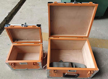 苏尼特右雷管箱